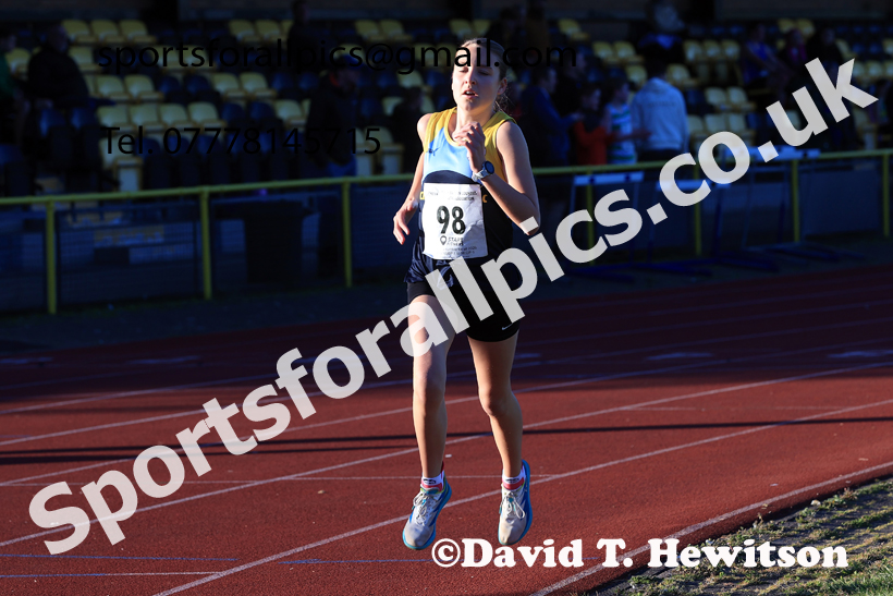 The 1500 metres, 2026 NEGP 1, Monkton Stadium. Photo: David T. Hewitson/Sports for All Pics